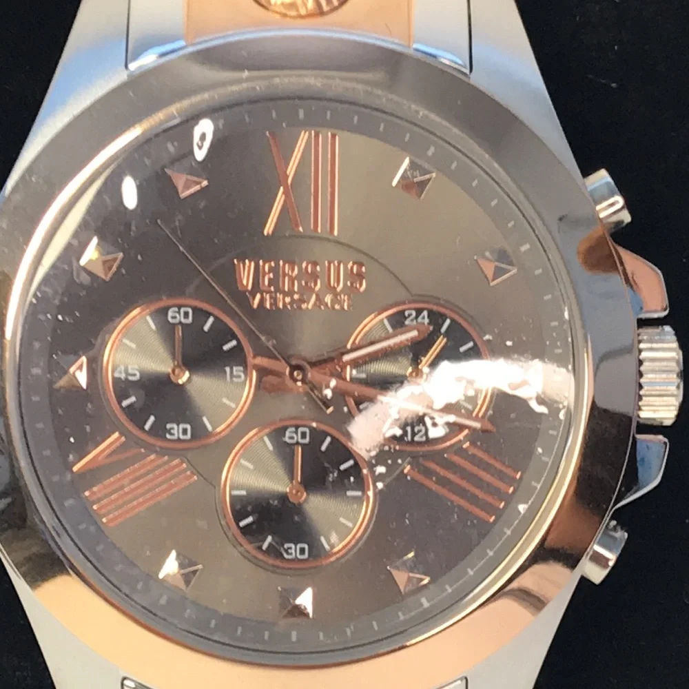 💯 - Authentic New VERSUS VERSACE Chrono Lion Bracelet Watch